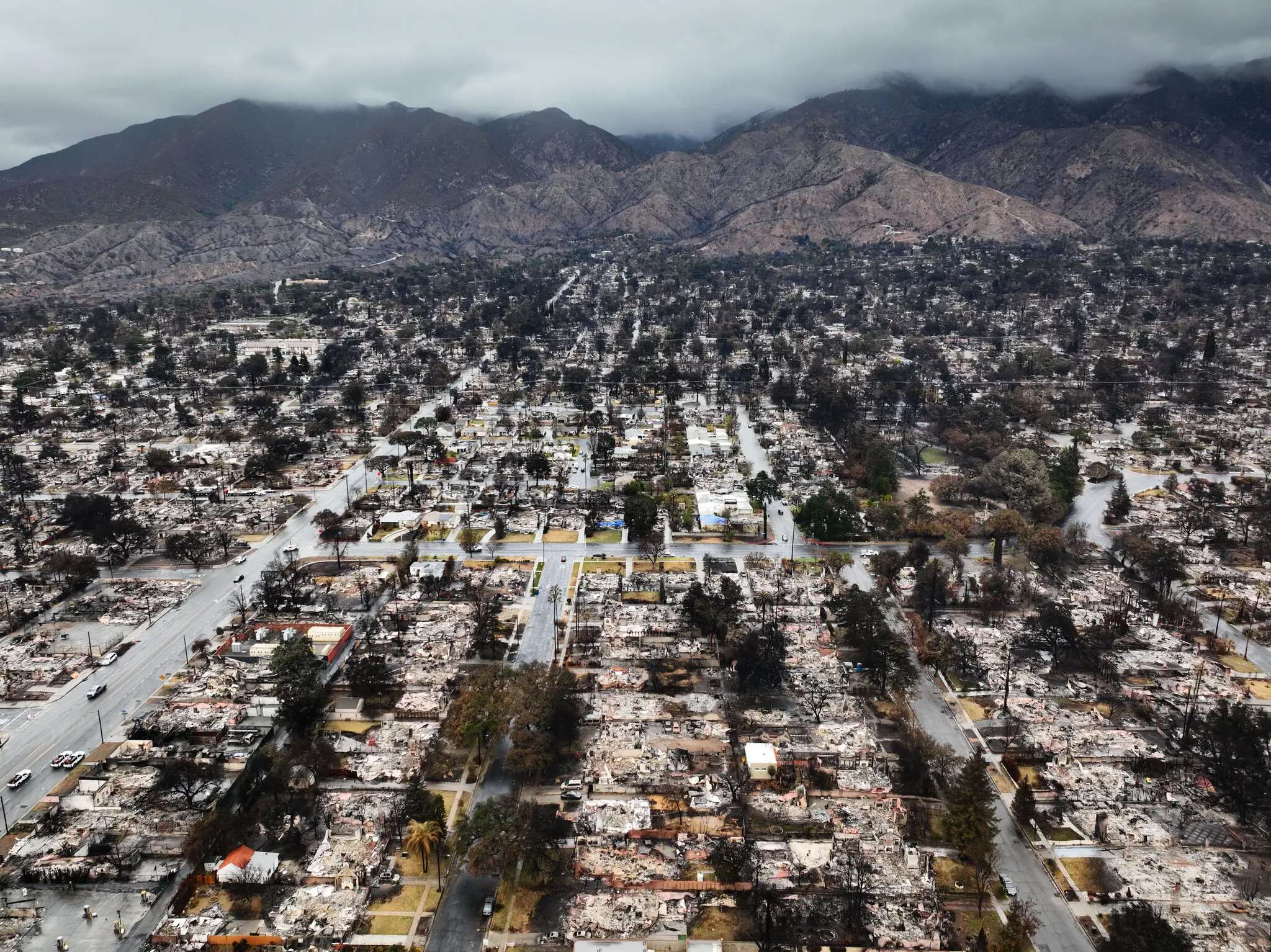 Вогняний шторм у Лос-Анджелесі: чому місто не змогло впоратися з катастрофою, яку передбачили заздалегідь?